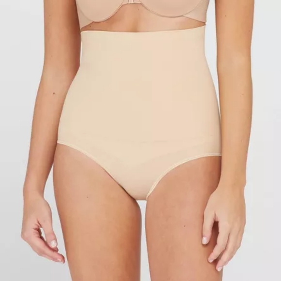 ASSETS by Spanx Women's Remarkable Results High Waist Control Brief - Picture 1 of 6